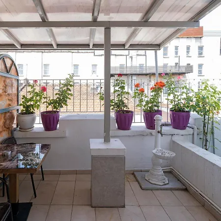 Ξενοδοχείο με διαμερίσματα Ragip Pasha 4*