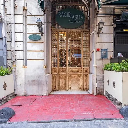 Ragip Pasha Lejlighedshotel 4*