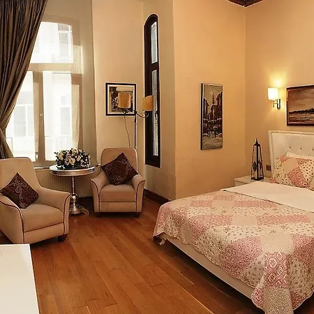 Ragip Pasha Lägenhetshotell 4*