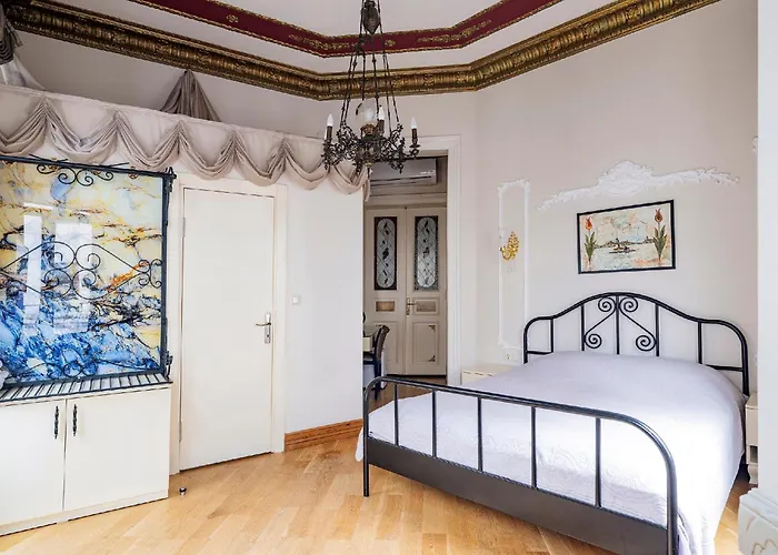 Ragip Pasha Lägenhetshotell