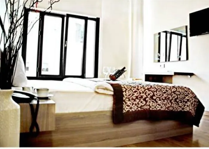 Ragip Pasha Lägenhetshotell 4*